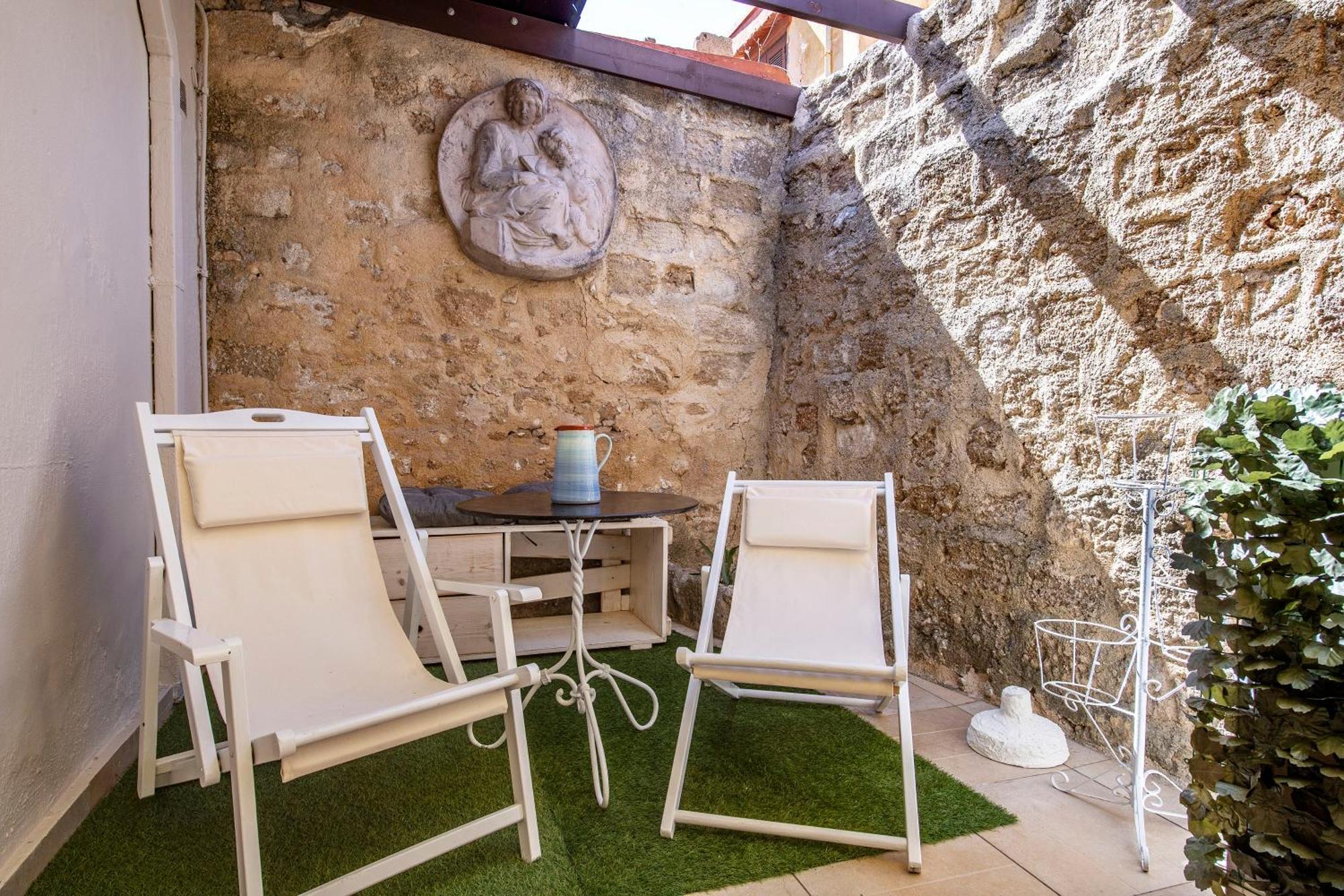 Old Town Corner Luxury Studios Rhodes City Εξωτερικό φωτογραφία